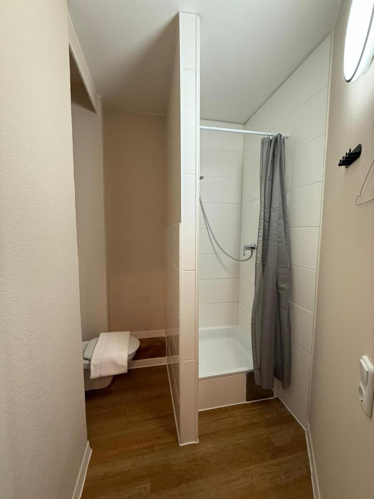 Crown Living Villa Blumenau Studios, Smarttv, Parkplatz Lustenau Exterior foto