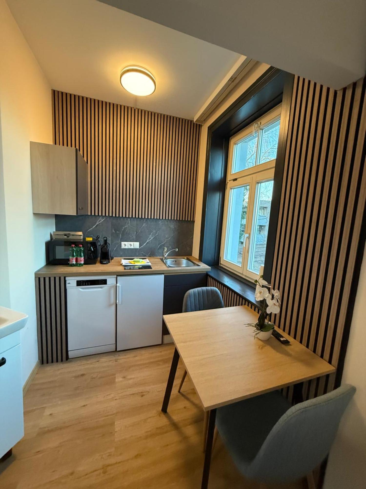 Crown Living Villa Blumenau Studios, Smarttv, Parkplatz Lustenau Exterior foto