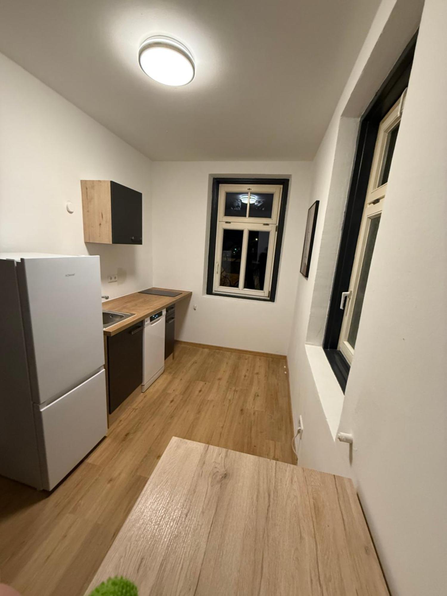 Crown Living Villa Blumenau Studios, Smarttv, Parkplatz Lustenau Exterior foto