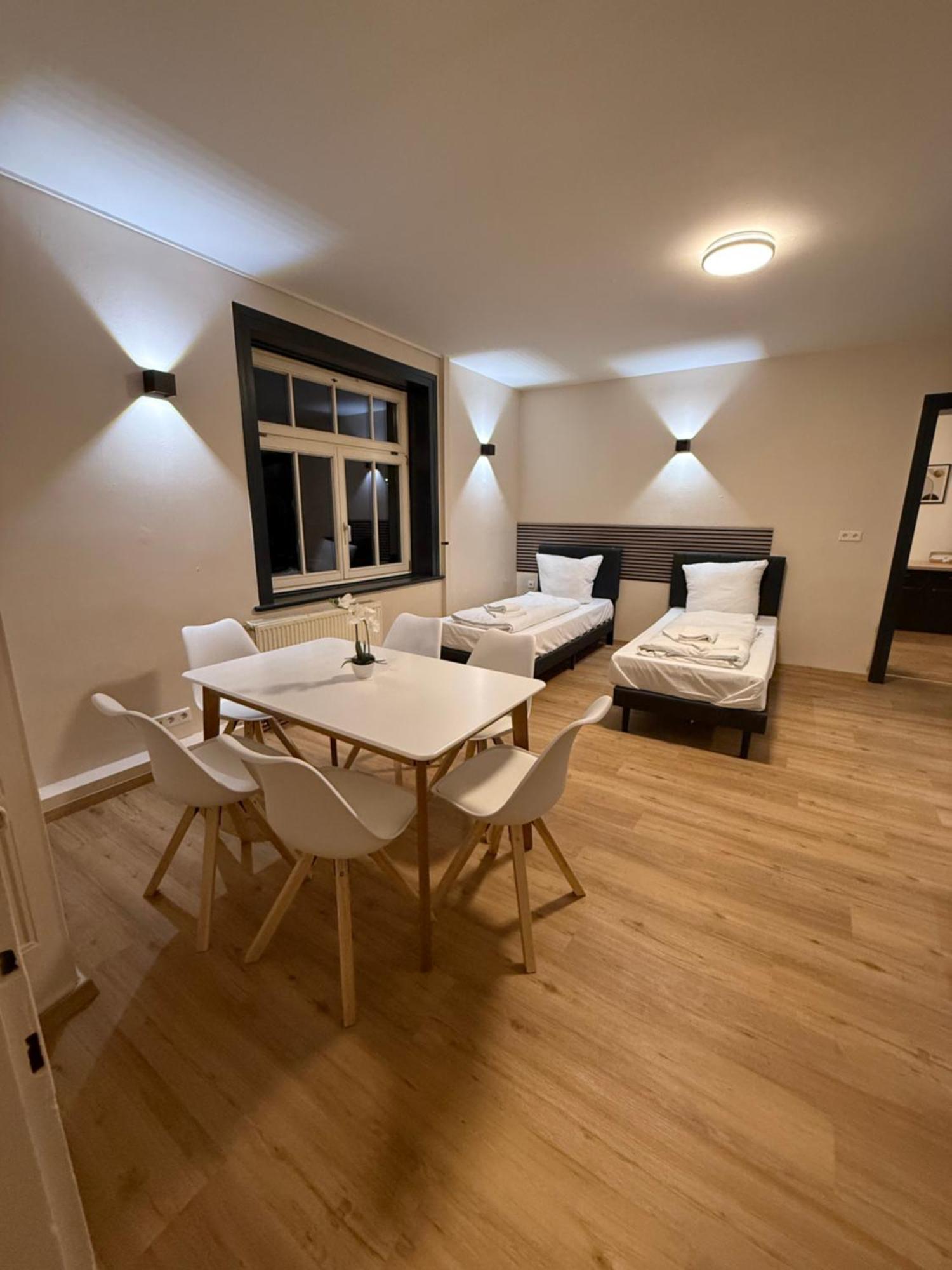 Crown Living Villa Blumenau Studios, Smarttv, Parkplatz Lustenau Exterior foto