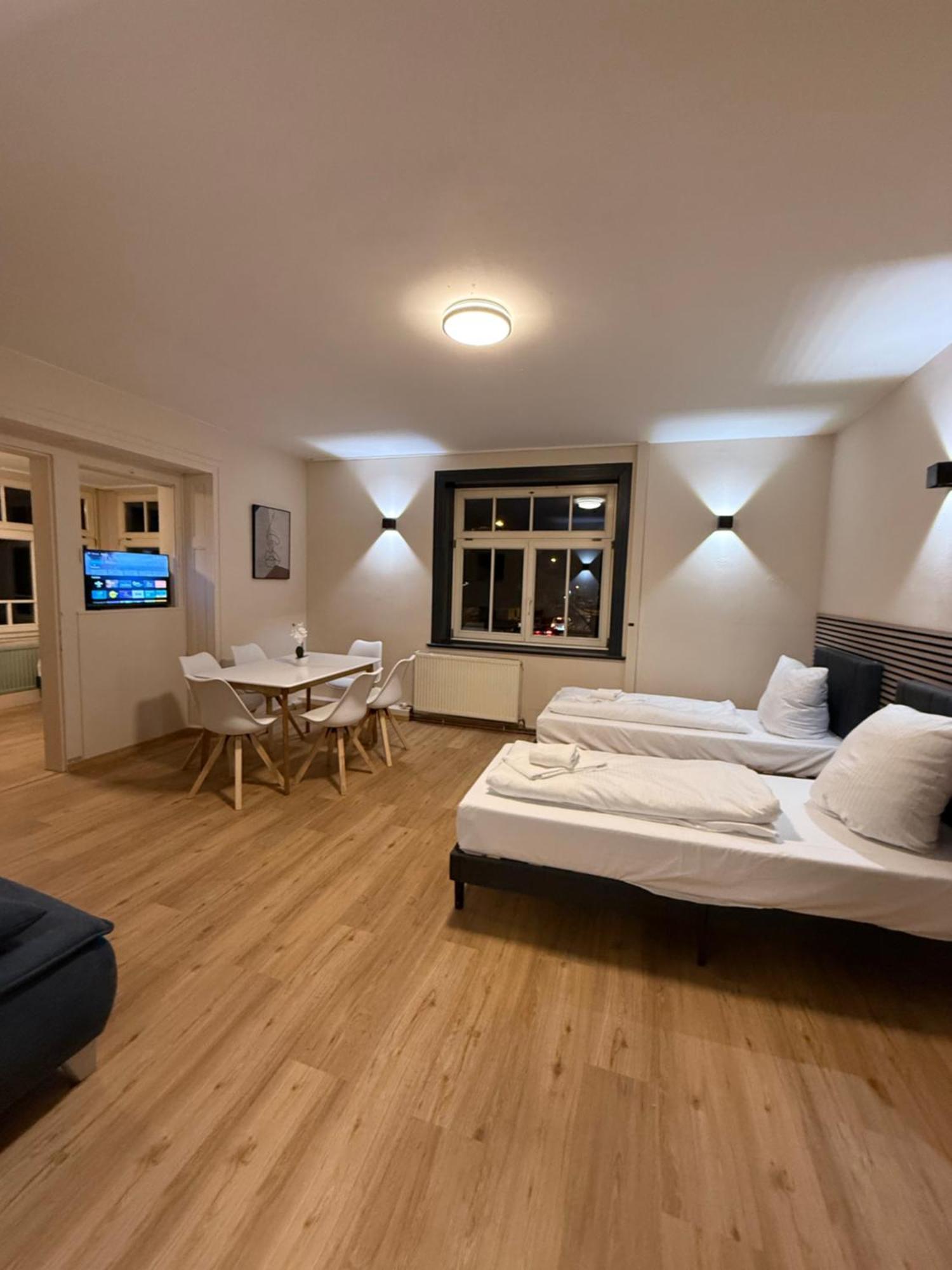 Crown Living Villa Blumenau Studios, Smarttv, Parkplatz Lustenau Exterior foto
