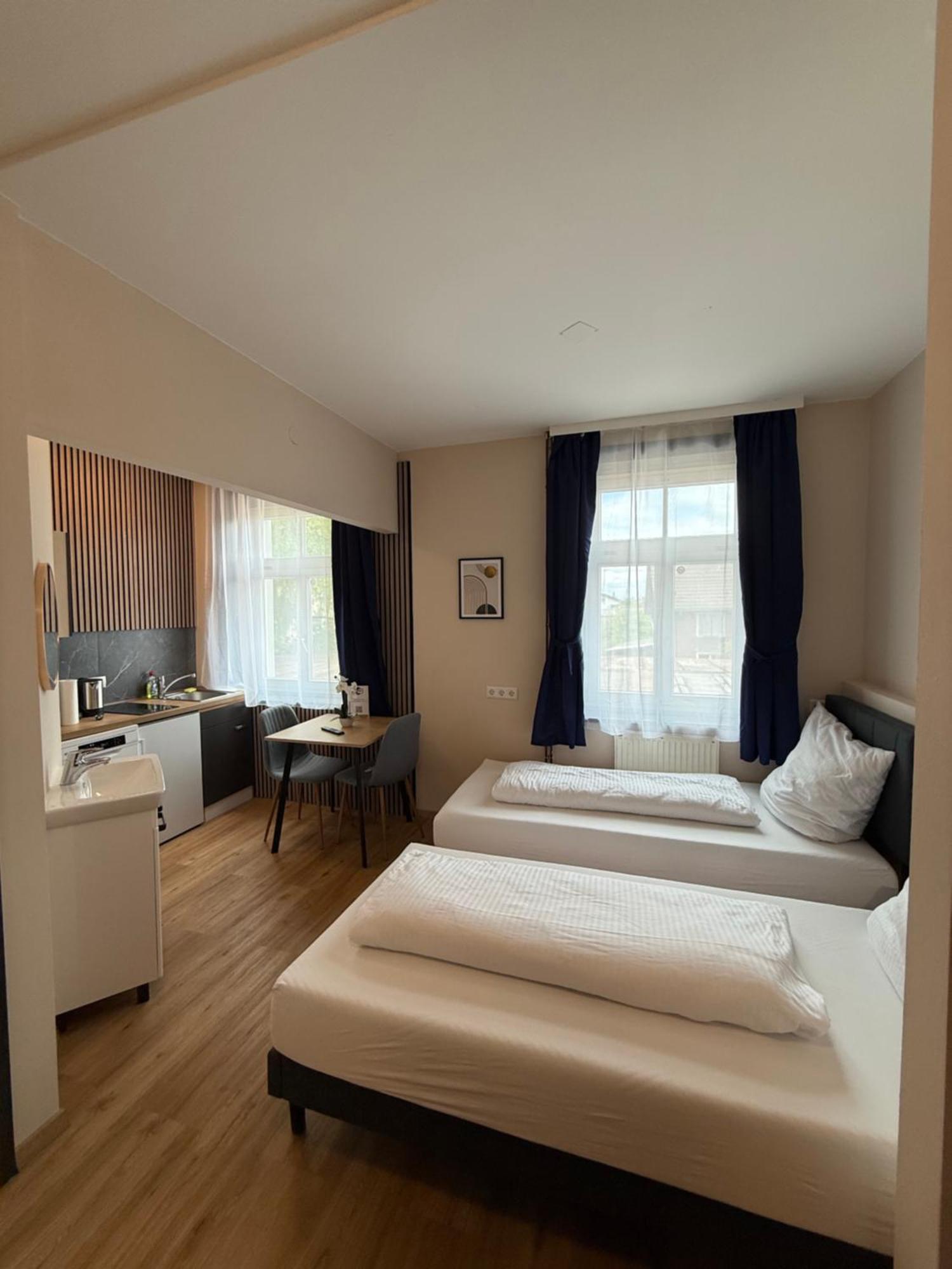 Crown Living Villa Blumenau Studios, Smarttv, Parkplatz Lustenau Exterior foto